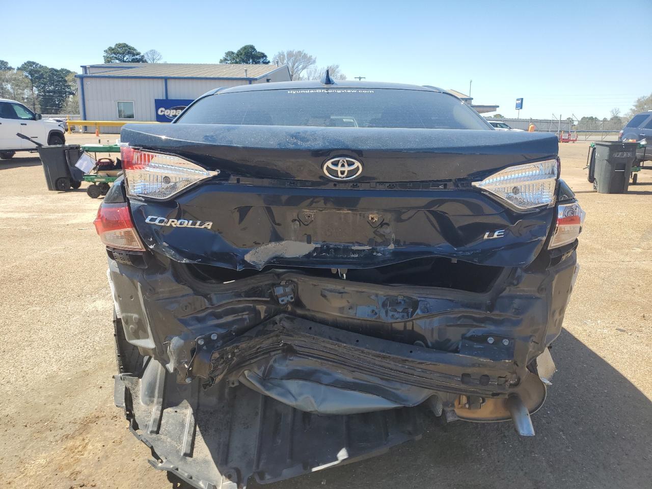 2020 TOYOTA COROLLA LE - Фото 6
