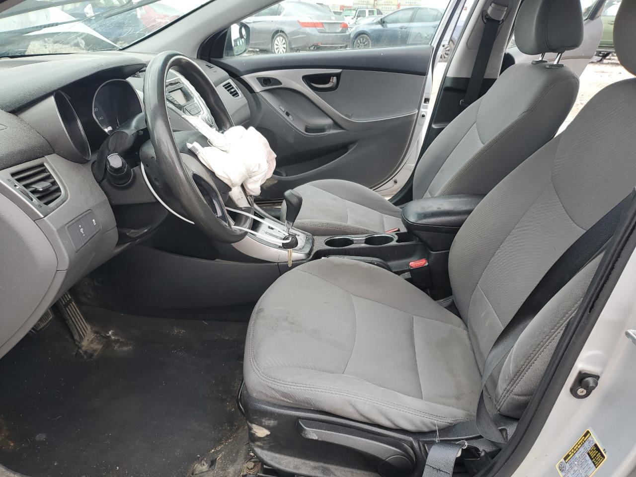 2011 HYUNDAI ELANTRA GL - Image 7