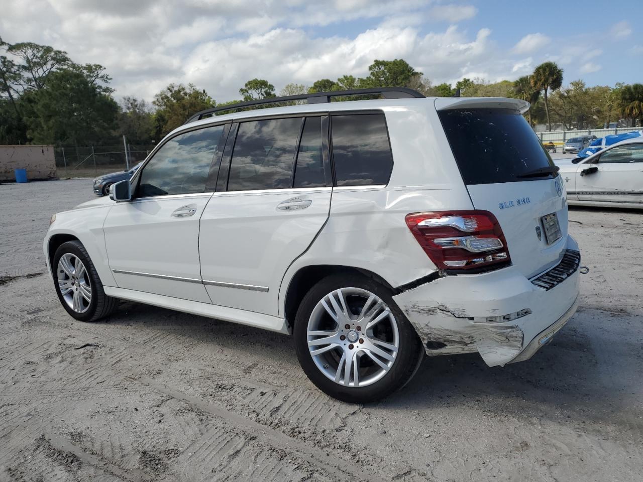 2014 MERCEDES-BENZ GLK 350 - Image 2