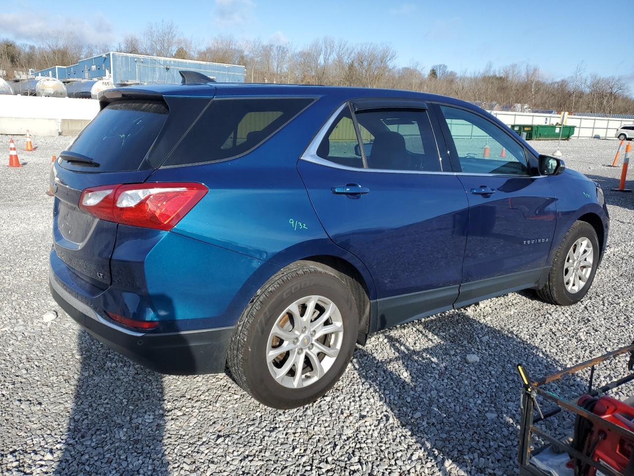 2019 CHEVROLET EQUINOX LT - Image 3