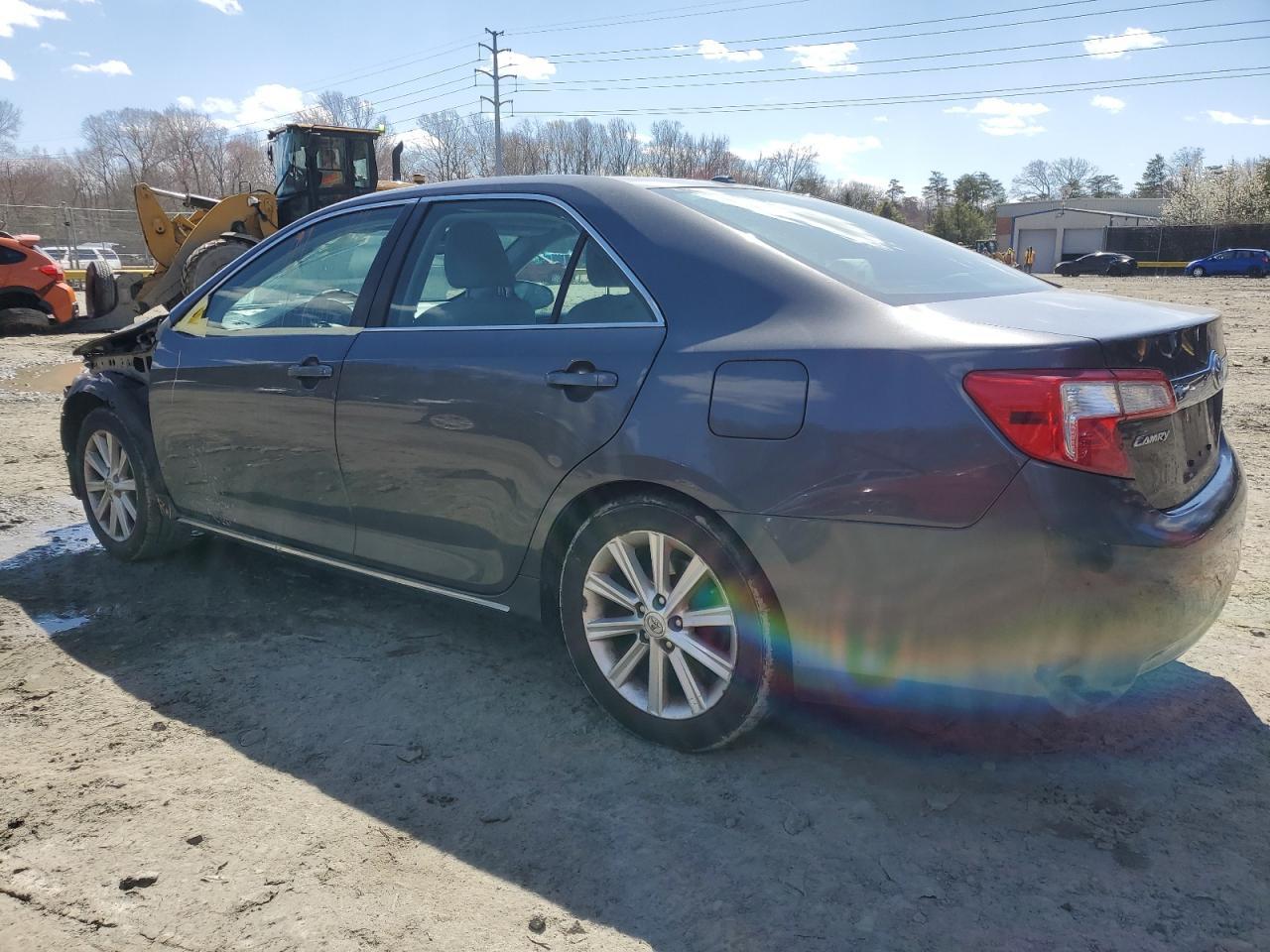 2012 TOYOTA CAMRY HYBR - Фото 2
