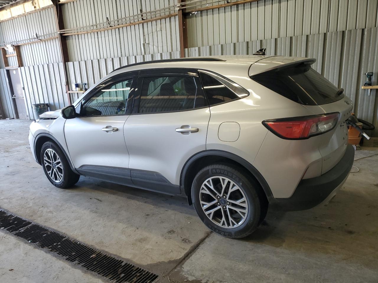 2020 FORD ESCAPE SEL - Фото 2