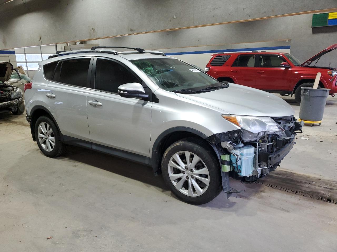 2015 TOYOTA RAV4 LIMIT - Фото 4