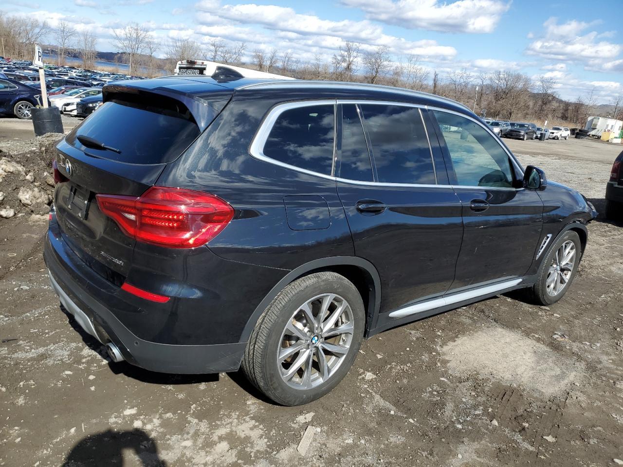 2019 BMW X3 XDRIVE3 - Image 3