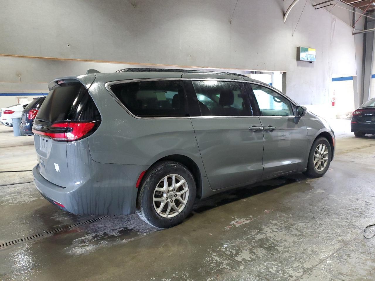 2022 CHRYSLER PACIFICA T - Image 3