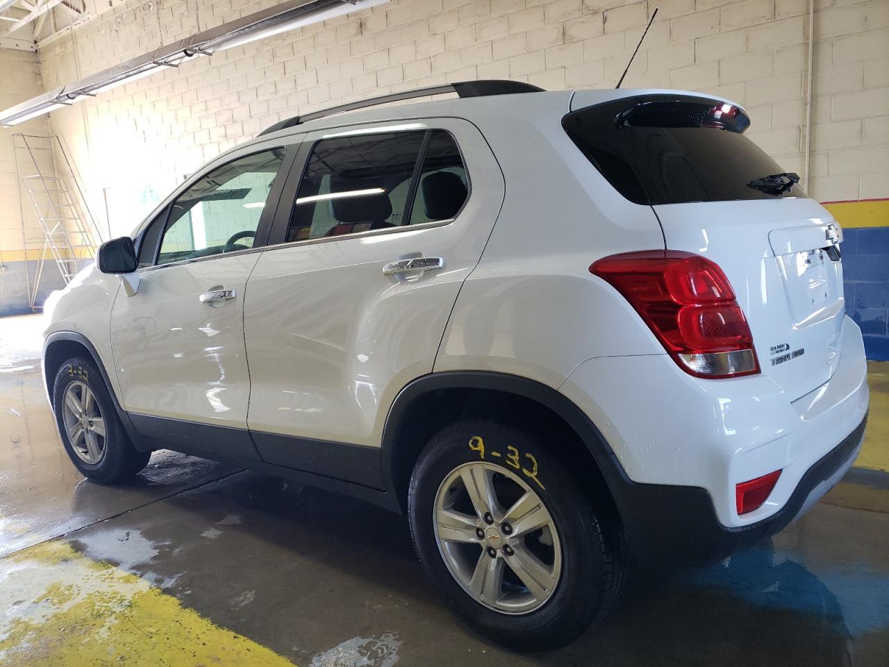 2018 CHEVROLET TRAX 1LT - Фото 2