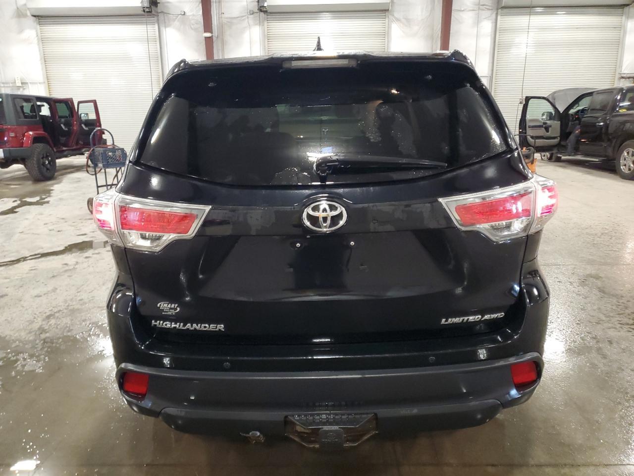 2015 TOYOTA HIGHLANDER - Фото 6