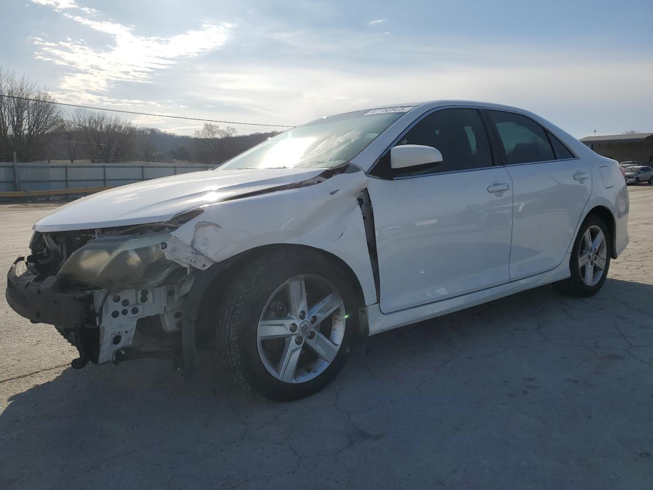 2013 TOYOTA CAMRY L