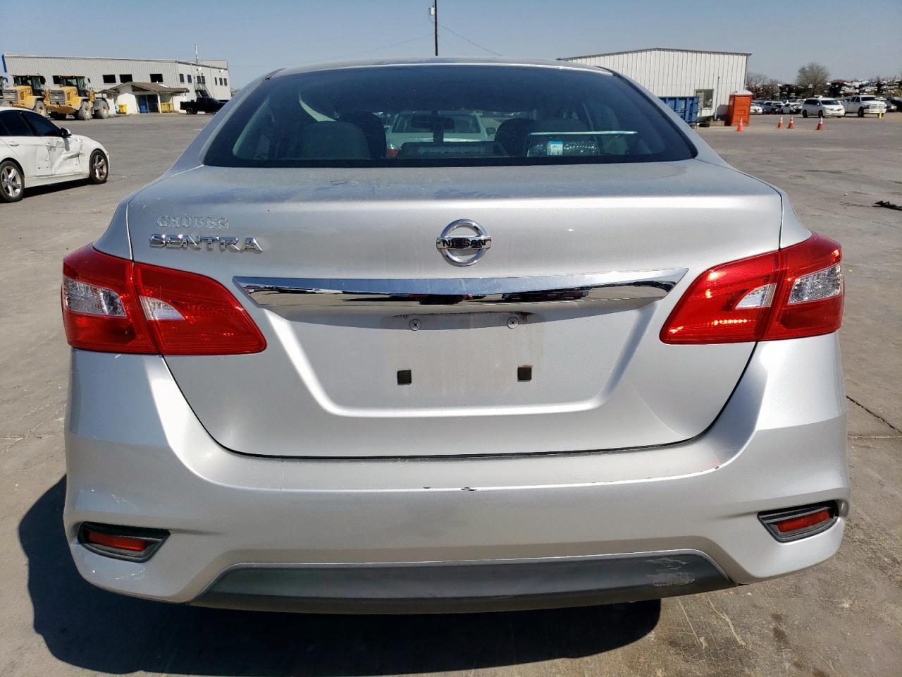 2016 NISSAN SENTRA S - Фото 6