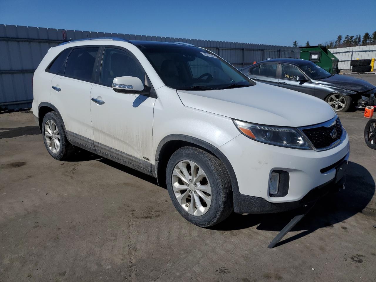 2015 KIA SORENTO EX - Image 4
