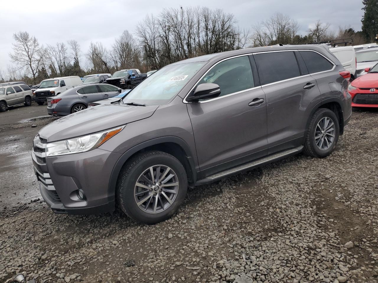 2019 TOYOTA HIGHLANDER