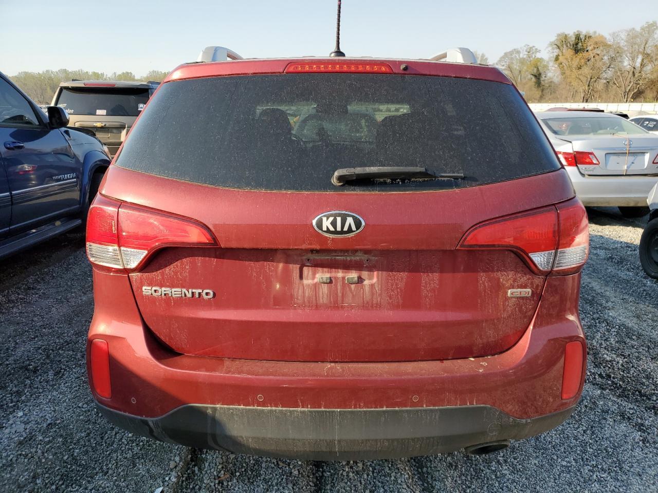 2014 KIA SORENTO LX - Image 6