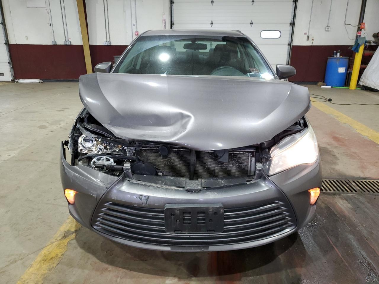 2015 TOYOTA CAMRY LE - Image 5
