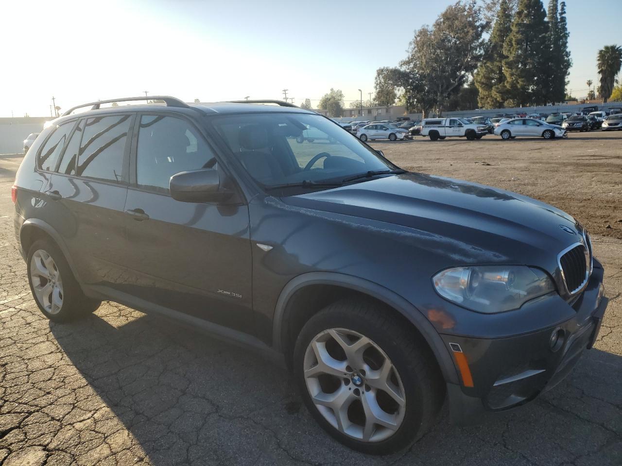 2013 BMW X5 XDRIVE3 - Image 4