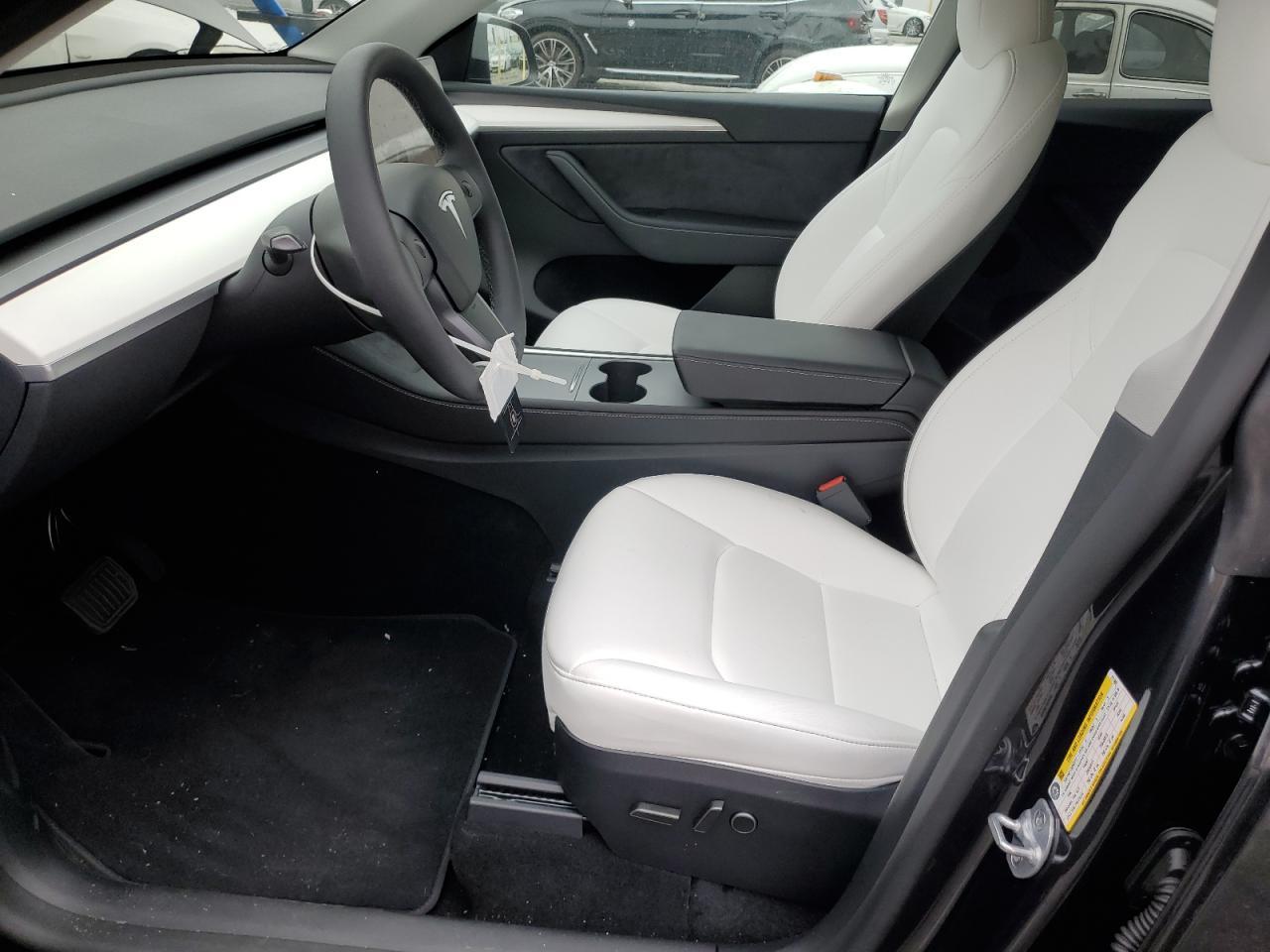 2025 TESLA MODEL Y - Image 7