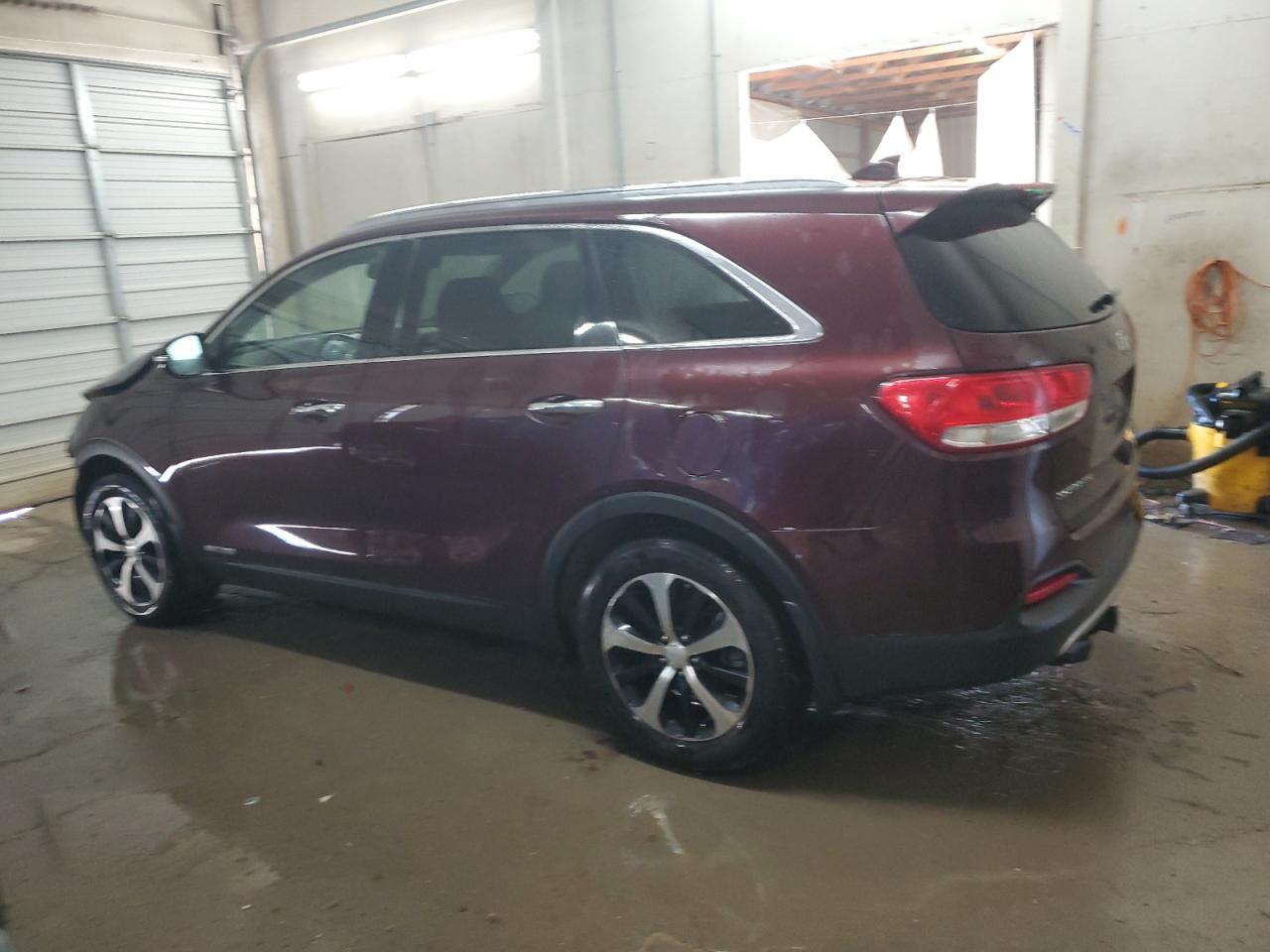 2016 KIA SORENTO EX - Image 2