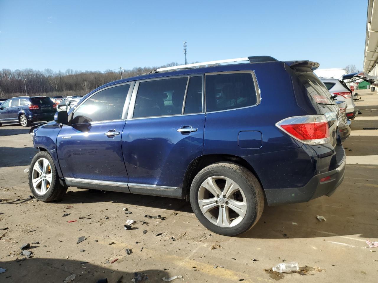 2012 TOYOTA HIGHLANDER - Фото 2