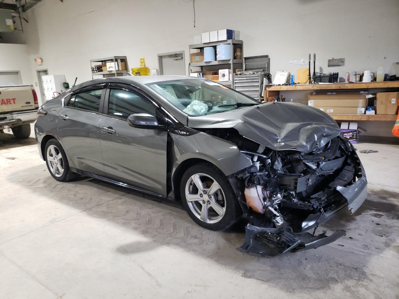 2017 CHEVROLET VOLT LT - Image 4