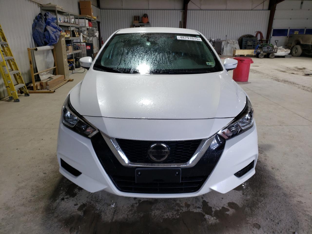 2021 NISSAN VERSA SV - Фото 5