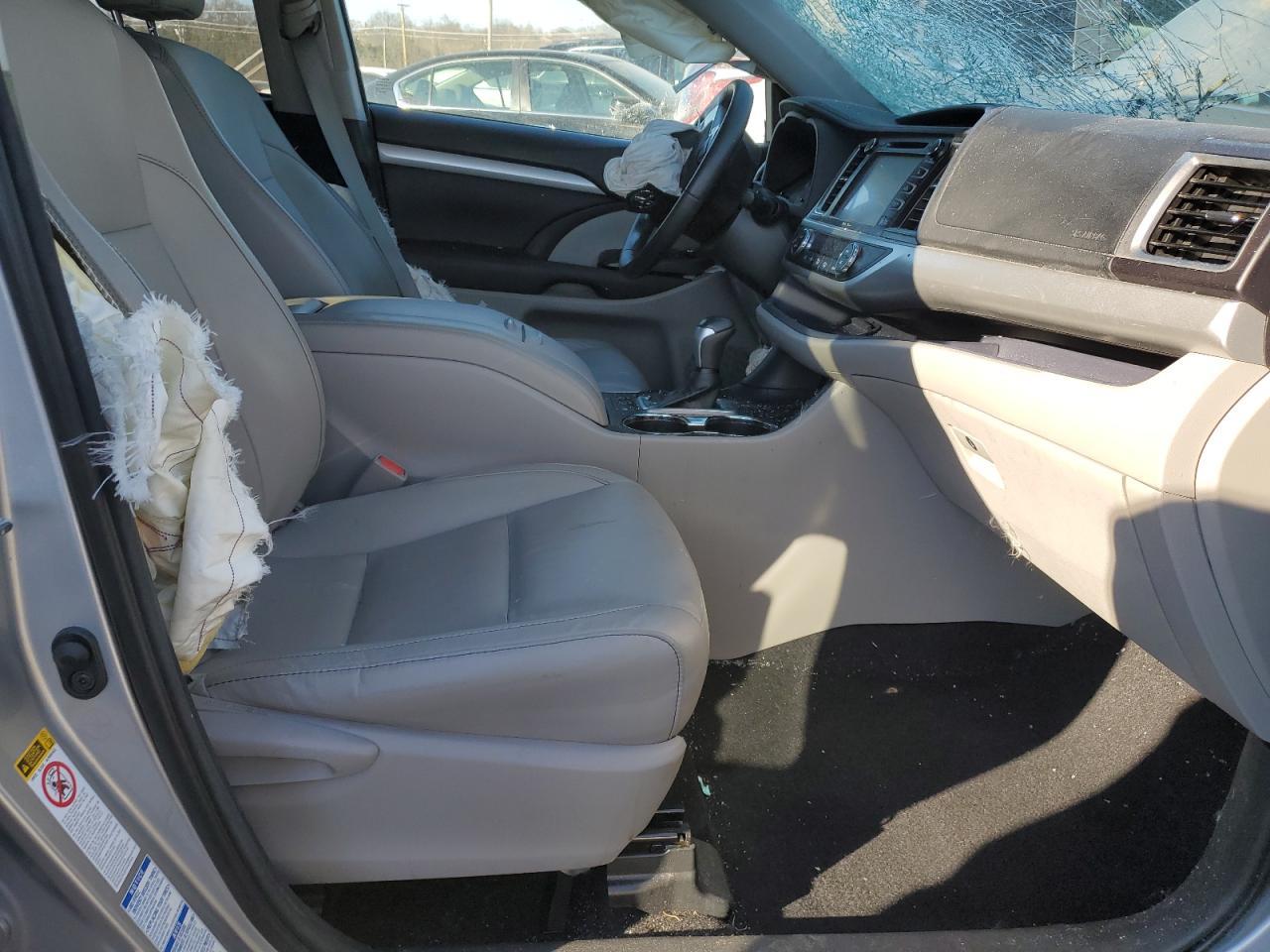 2015 TOYOTA HIGHLANDER - Image 7