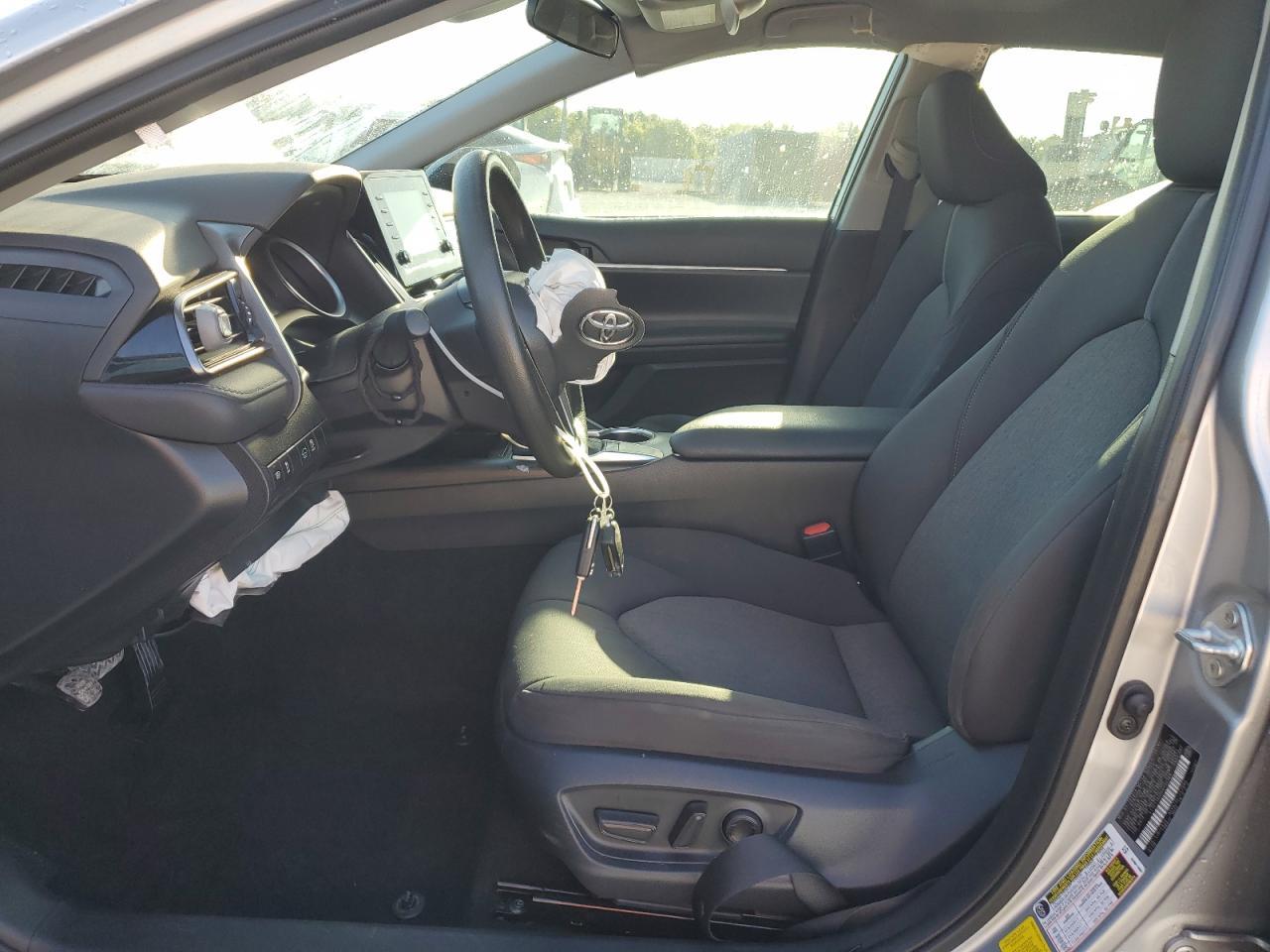 2023 TOYOTA CAMRY LE - Фото 7