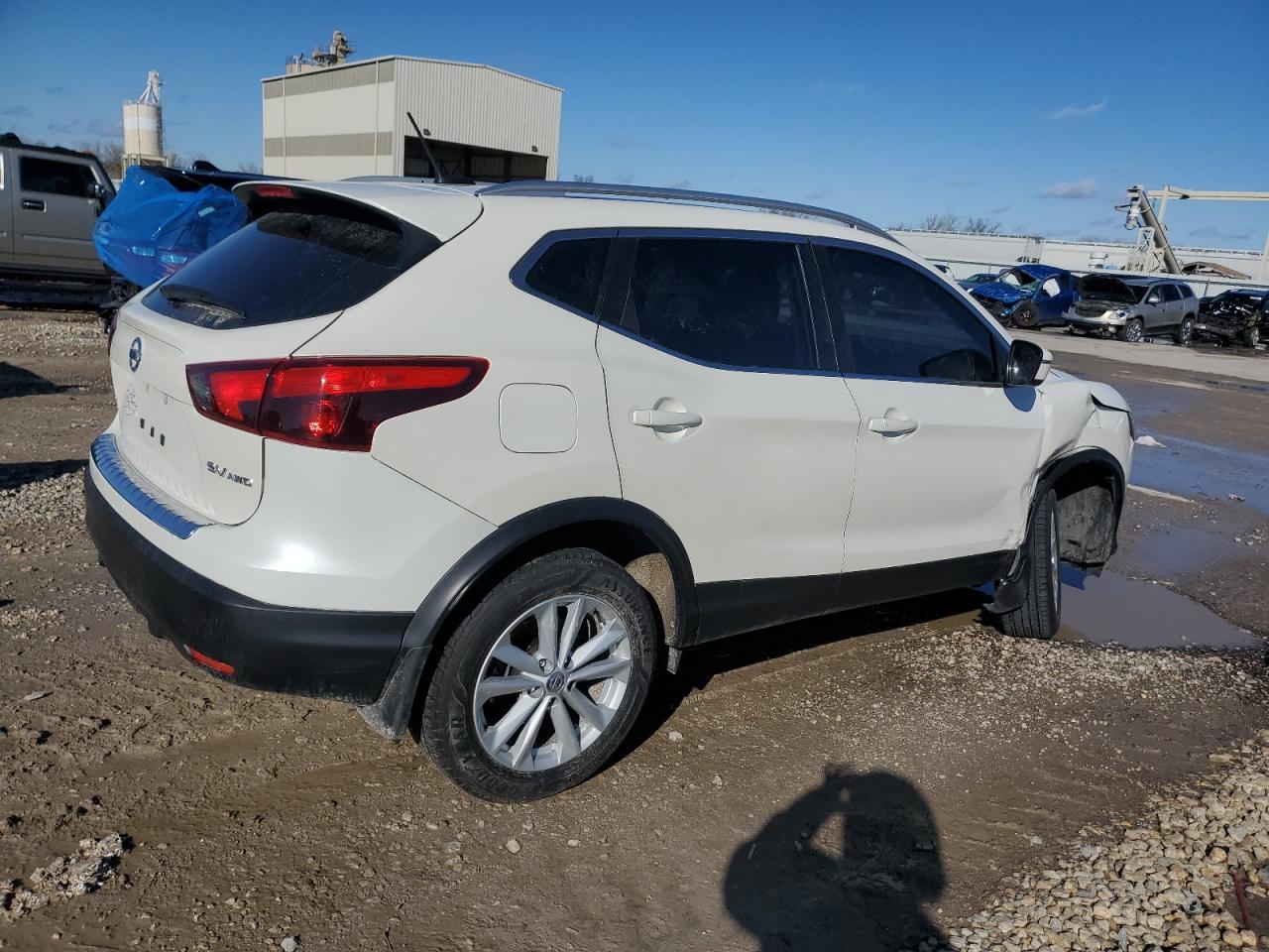 2017 NISSAN ROGUE SPOR - Фото 3