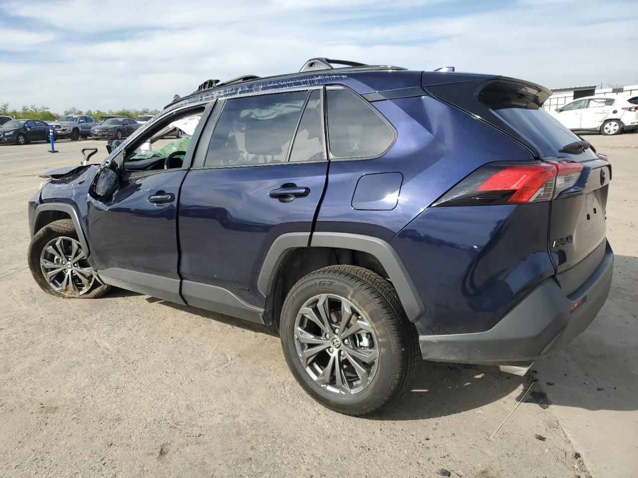 2024 TOYOTA RAV4 XLE P - Image 2
