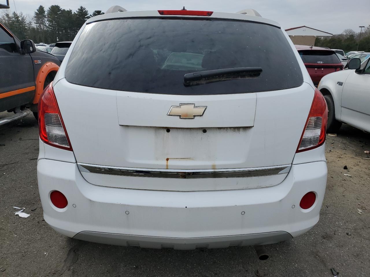 2014 CHEVROLET CAPTIVA LT - Image 6