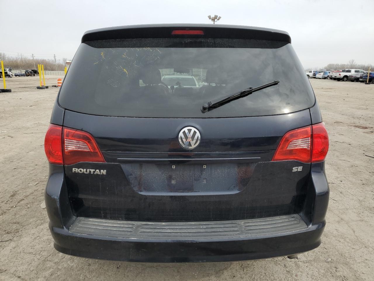 2010 VOLKSWAGEN ROUTAN SE - Фото 6