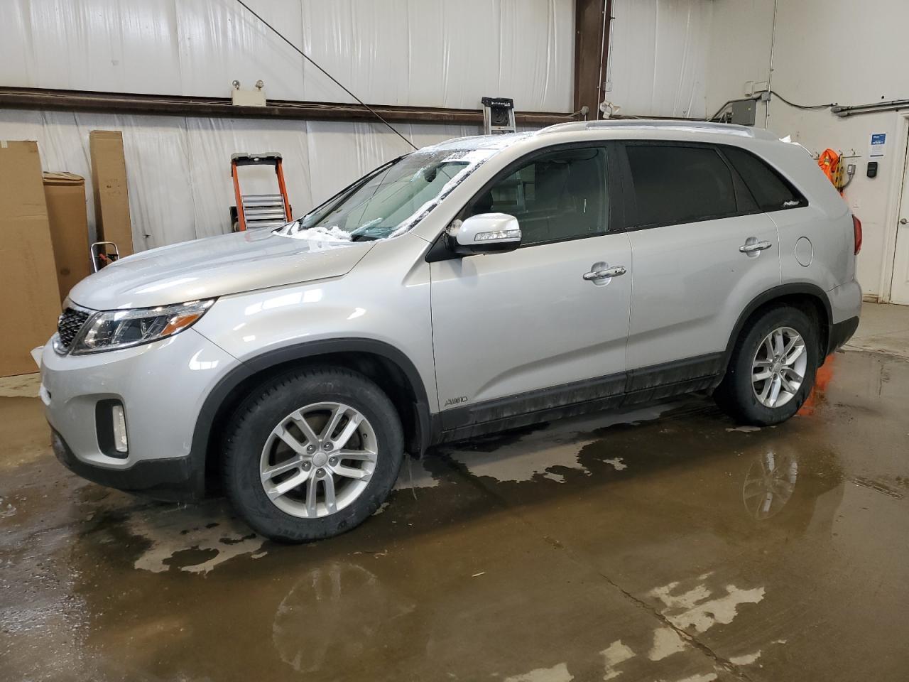 2014 KIA SORENTO LX