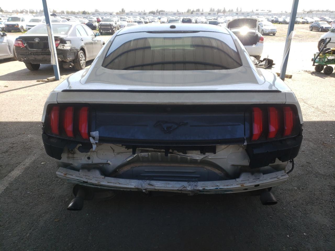 2018 FORD MUSTANG - Image 6