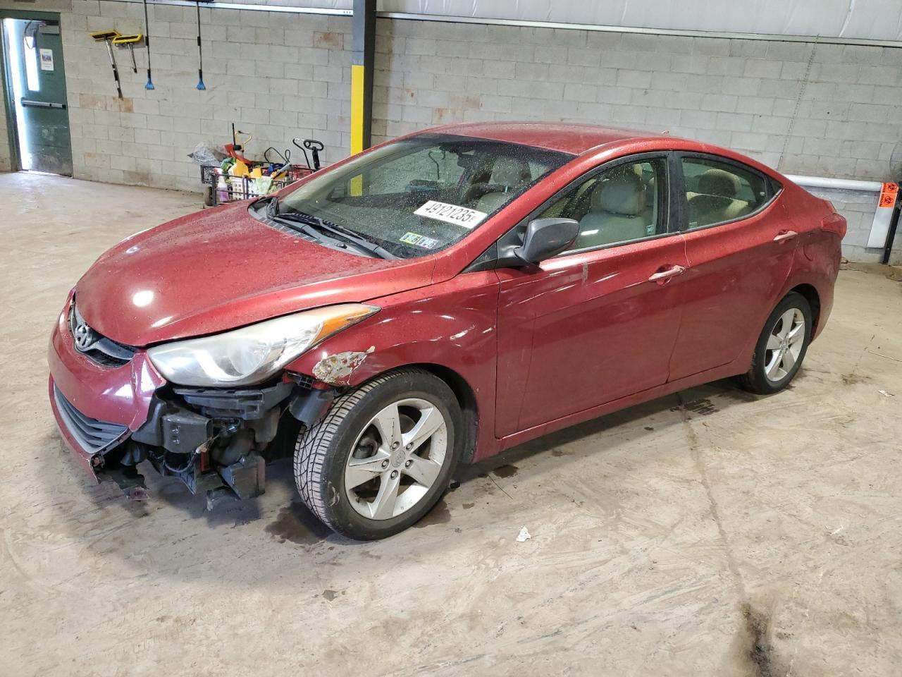 2013 HYUNDAI ELANTRA GL