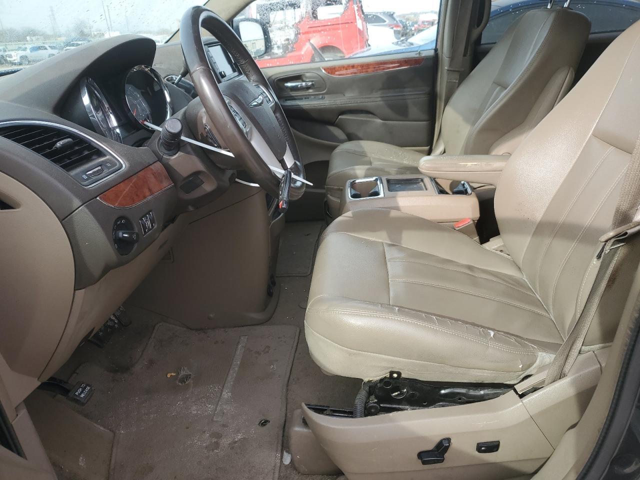 2014 CHRYSLER TOWN & COU - Фото 7