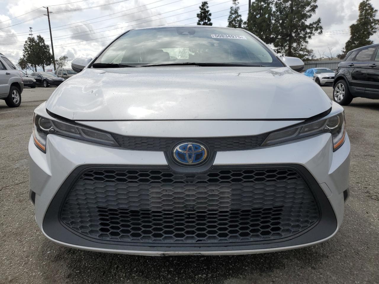 2021 TOYOTA COROLLA LE - Фото 5