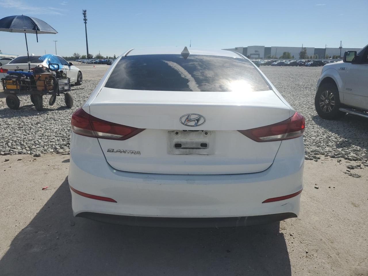 2018 HYUNDAI ELANTRA SE - Фото 6