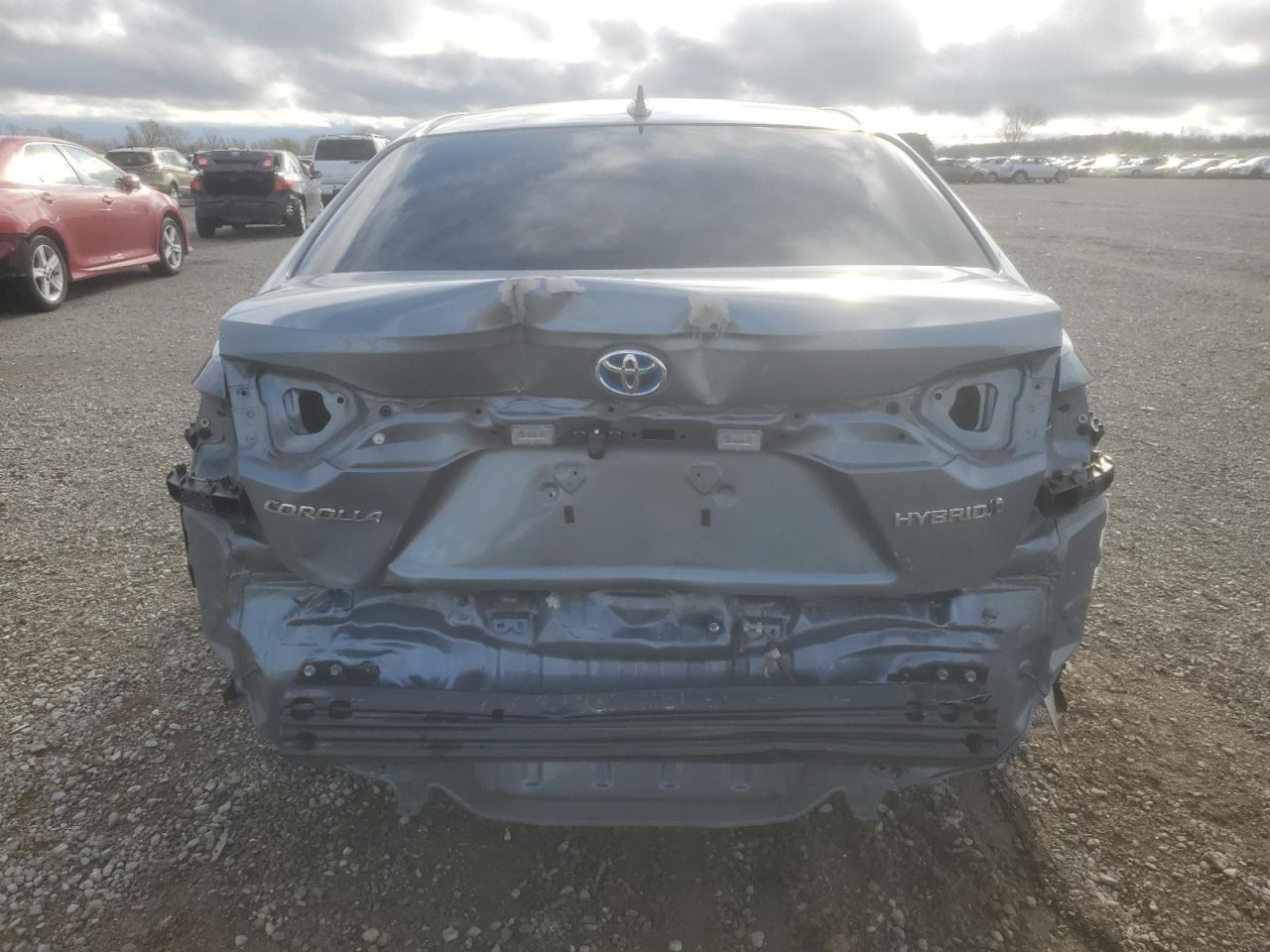 2020 TOYOTA COROLLA LE - Фото 6