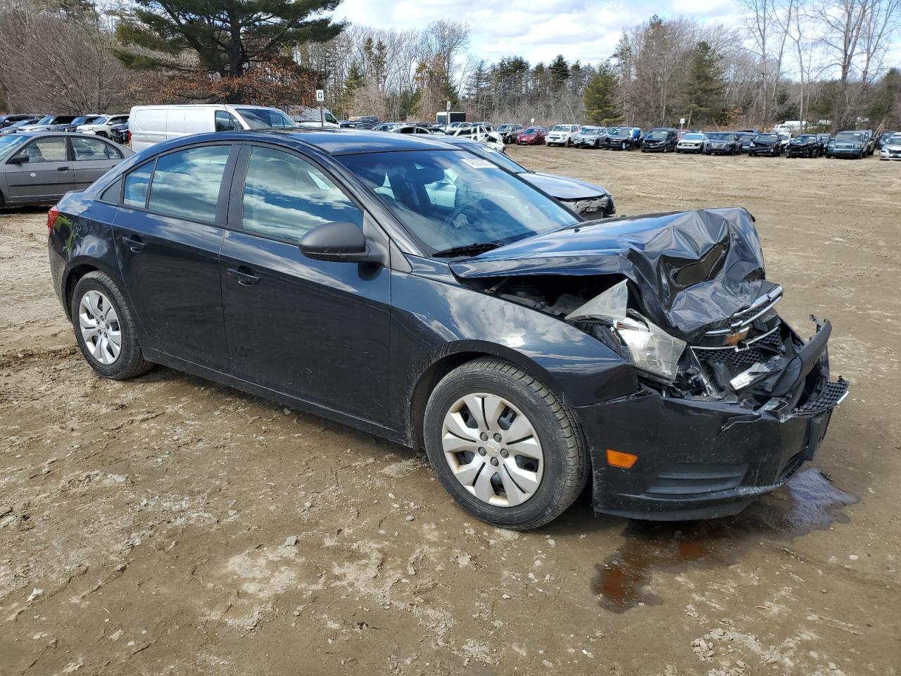 2014 CHEVROLET CRUZE LS - Image 4