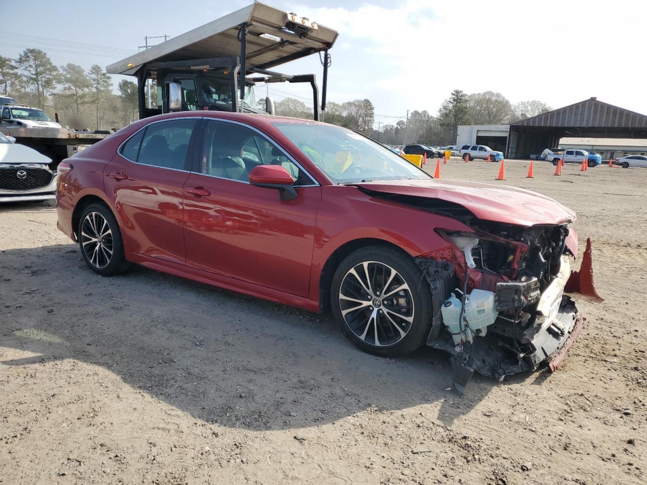 2020 TOYOTA CAMRY SE - Image 4