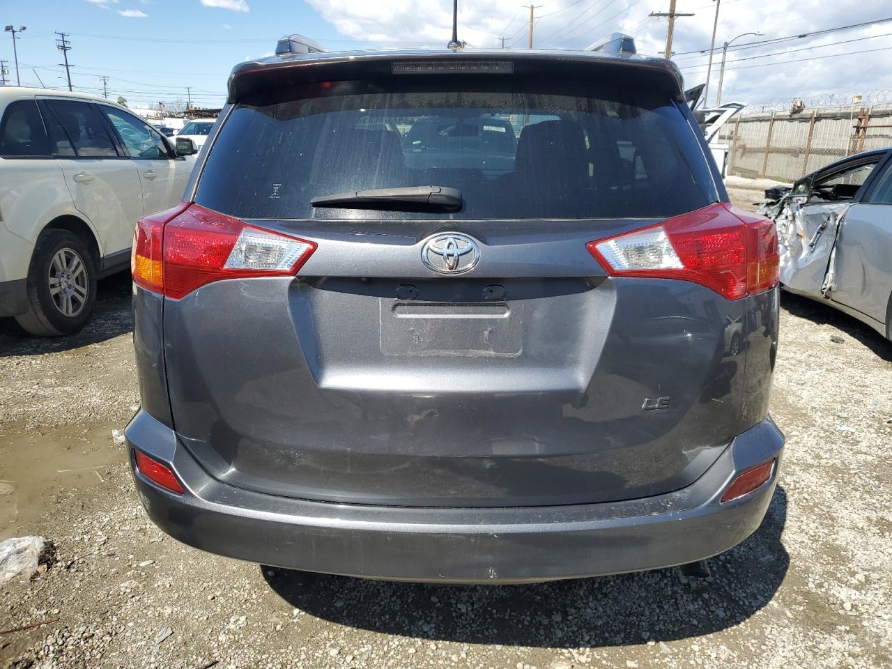 2015 TOYOTA RAV4 LE - Фото 6
