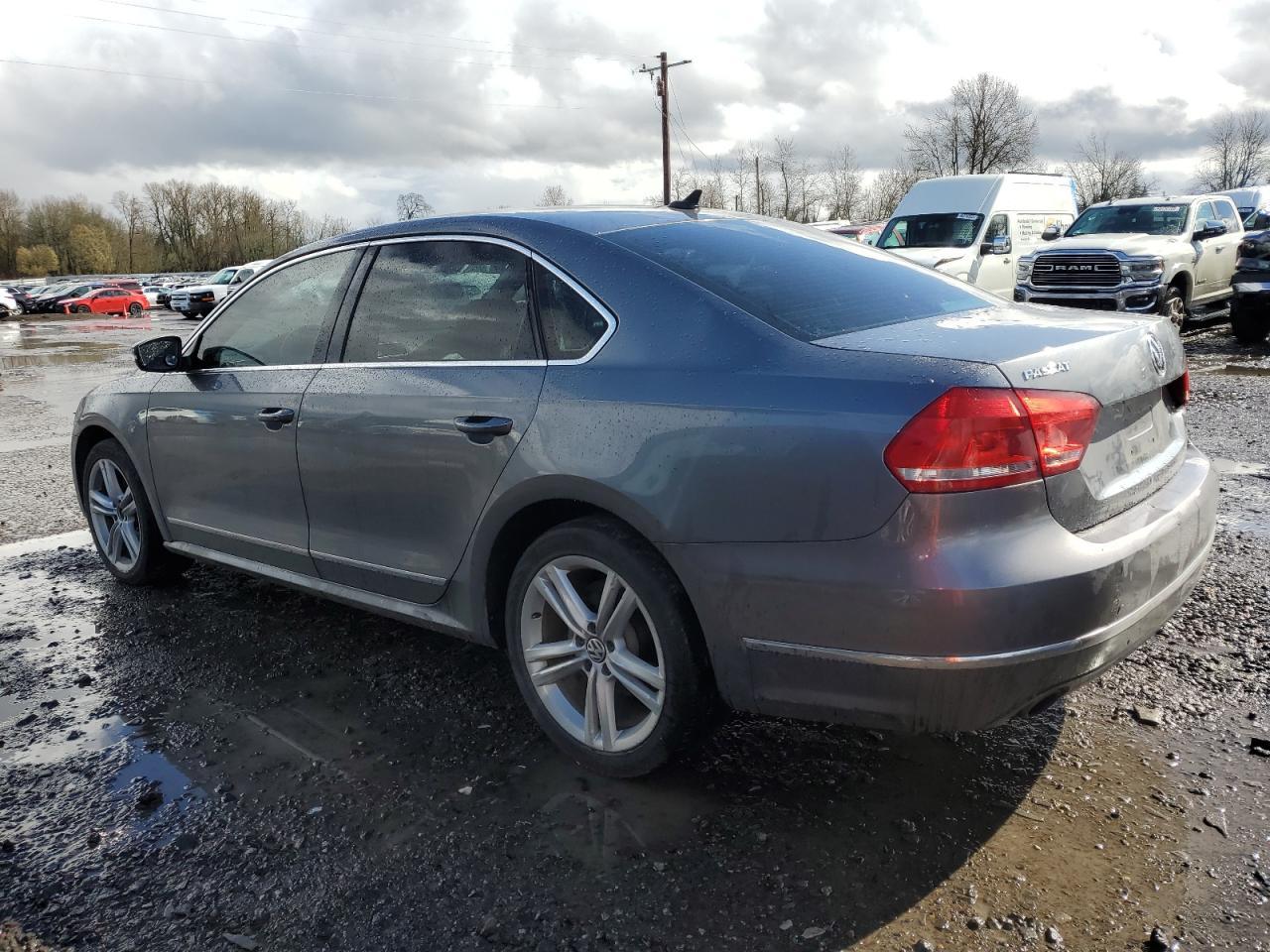 2014 VOLKSWAGEN PASSAT SE - Фото 2