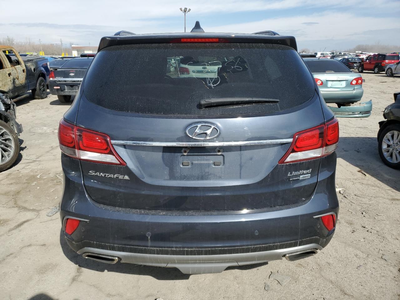 2017 HYUNDAI SANTA FE S - Image 6