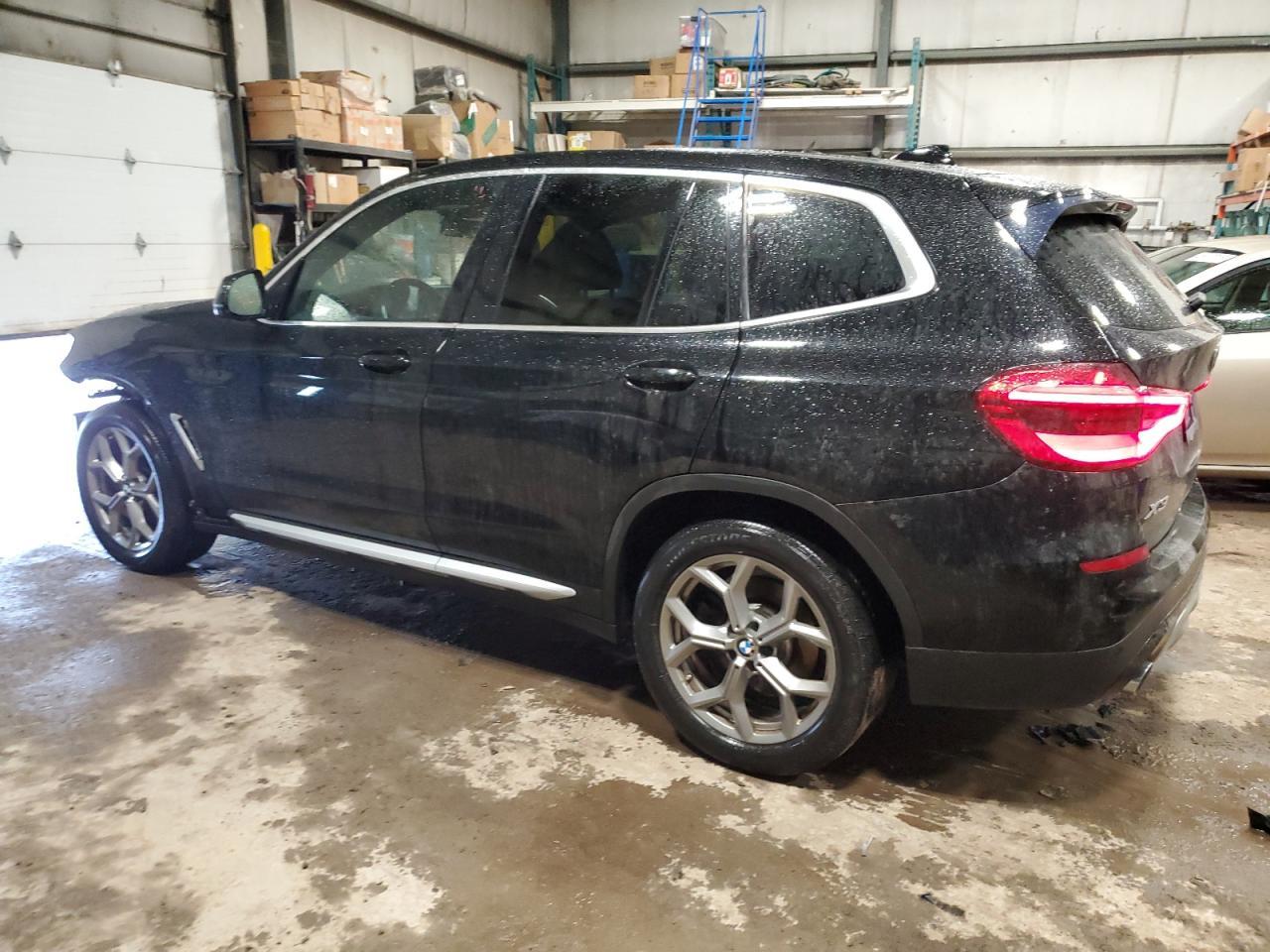 2021 BMW X3 XDRIVE3 - Фото 2