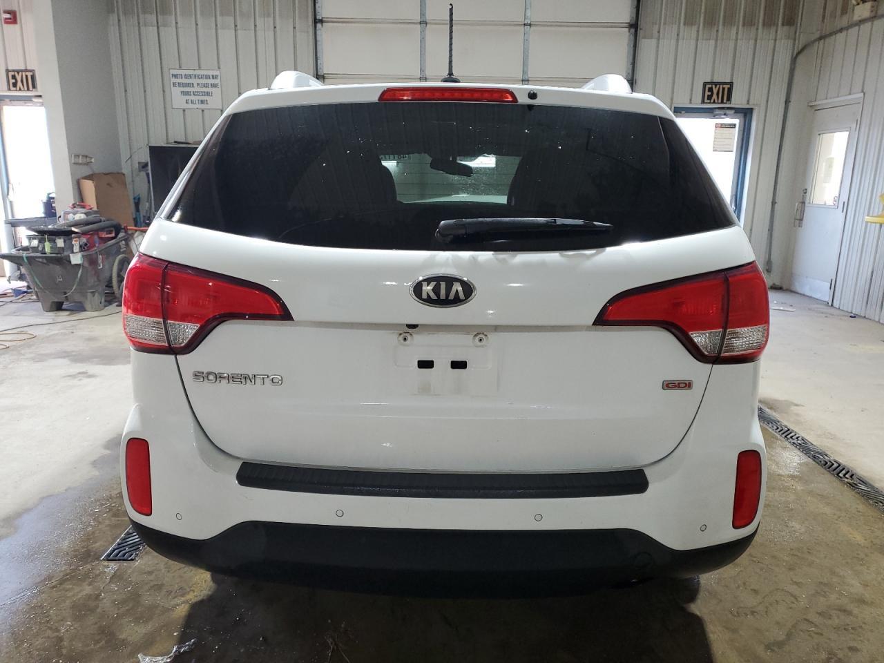 2014 KIA SORENTO LX - Фото 6
