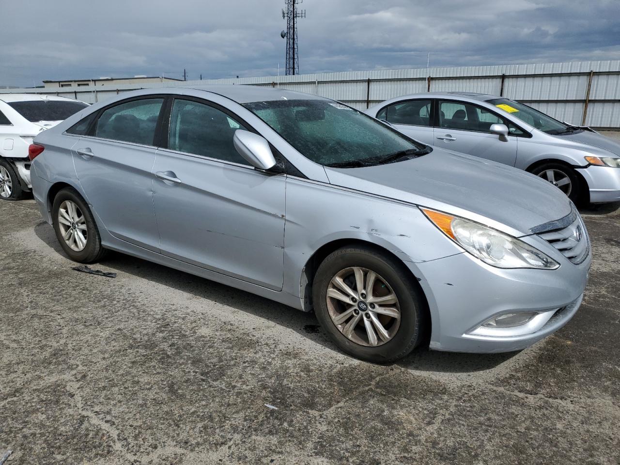 2013 HYUNDAI SONATA GLS - Фото 4