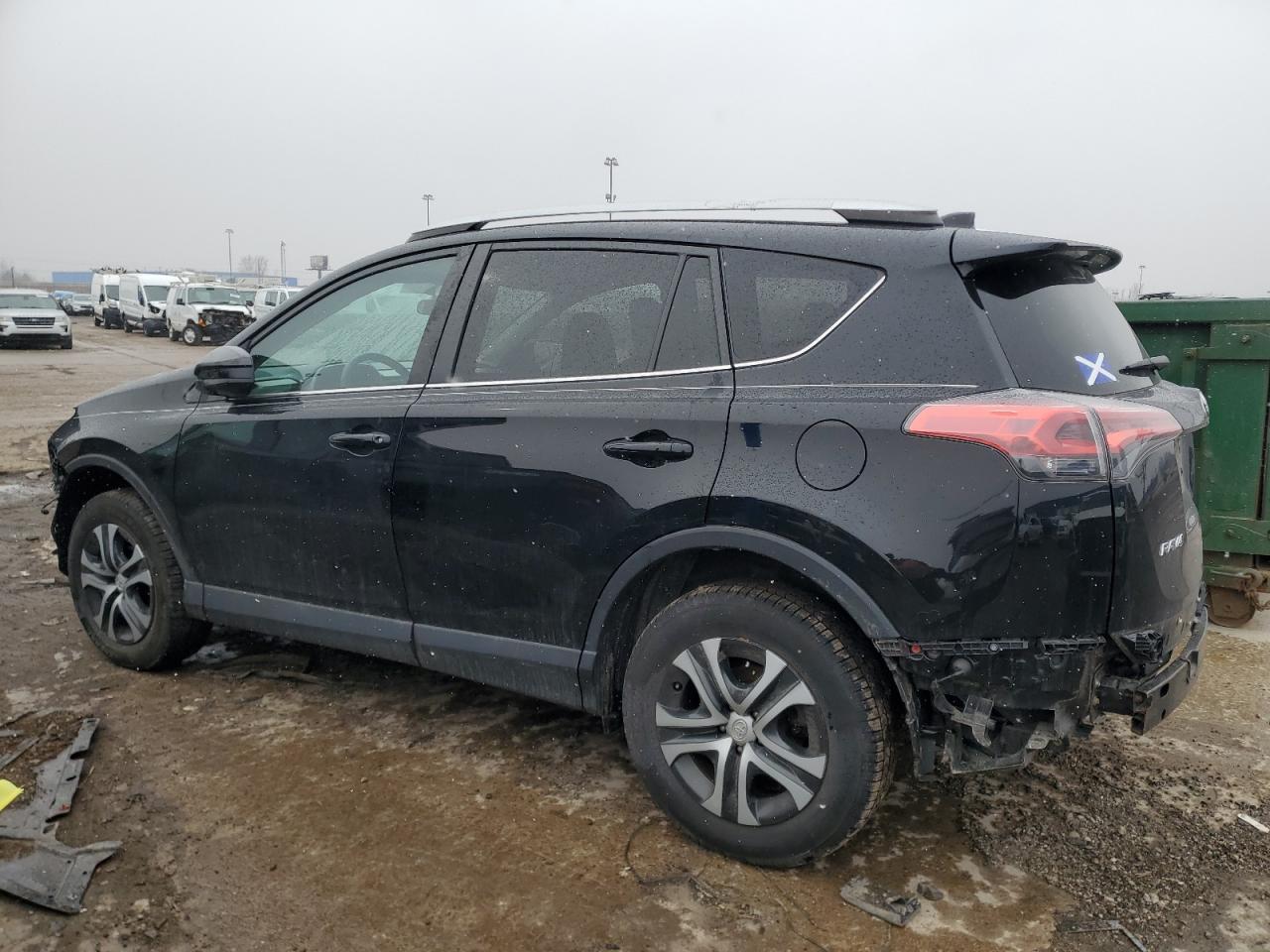 2016 TOYOTA RAV4 LE - Фото 2