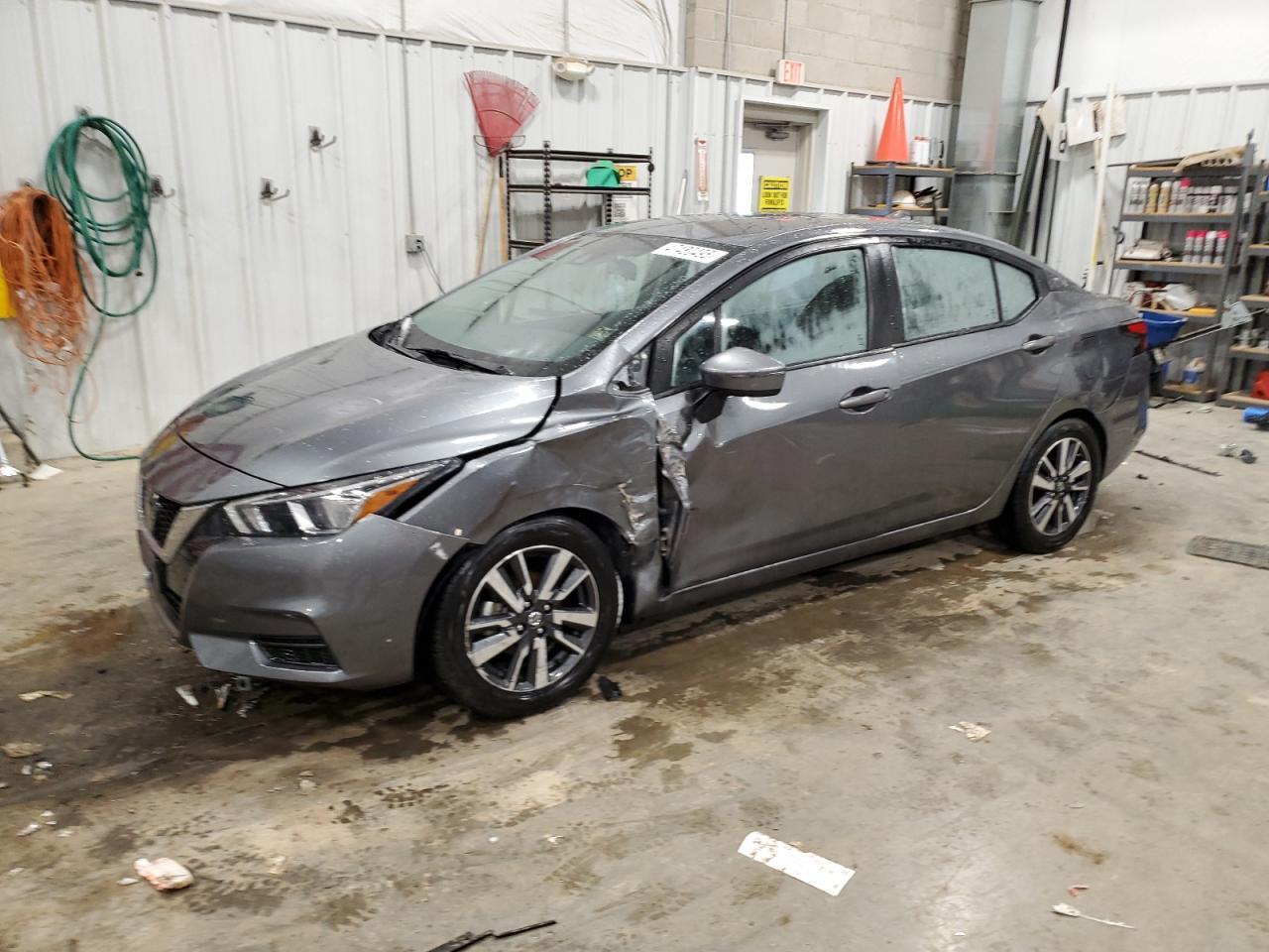 2021 NISSAN VERSA SV