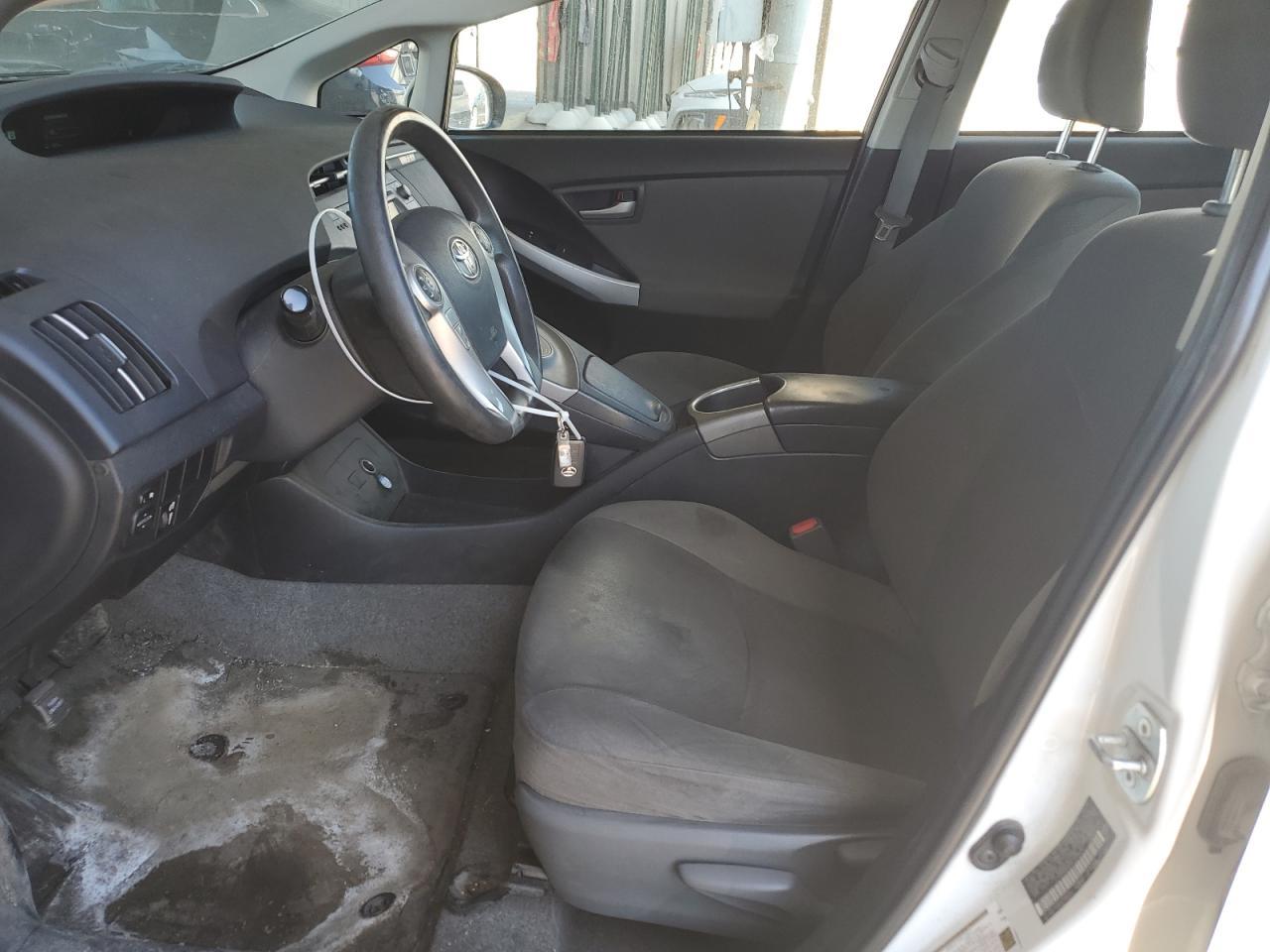 2015 TOYOTA PRIUS - Фото 7