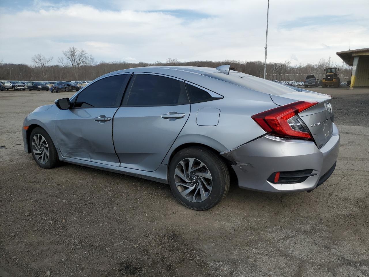 2018 HONDA CIVIC EX - Image 2
