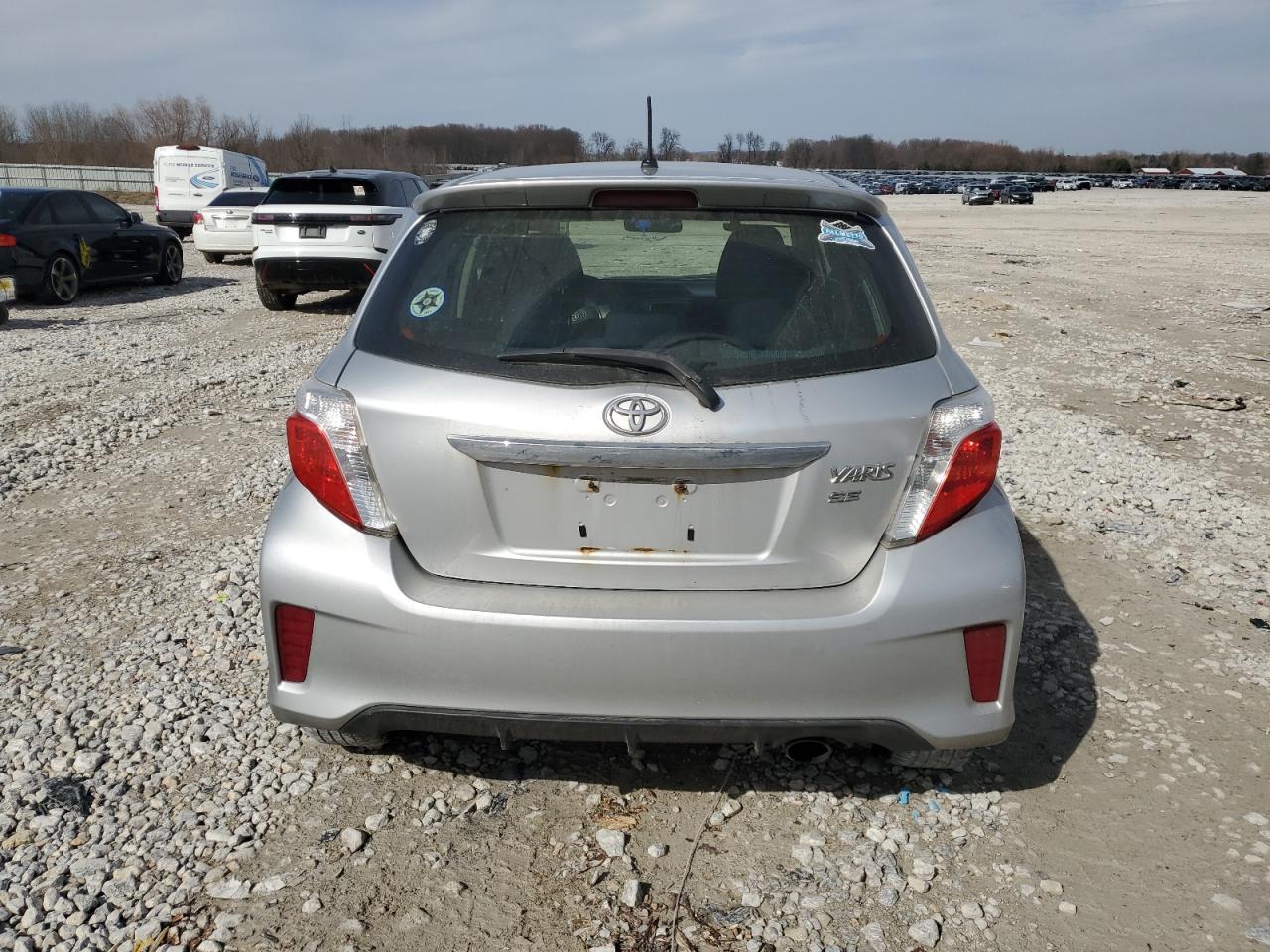 2012 TOYOTA YARIS - Фото 6