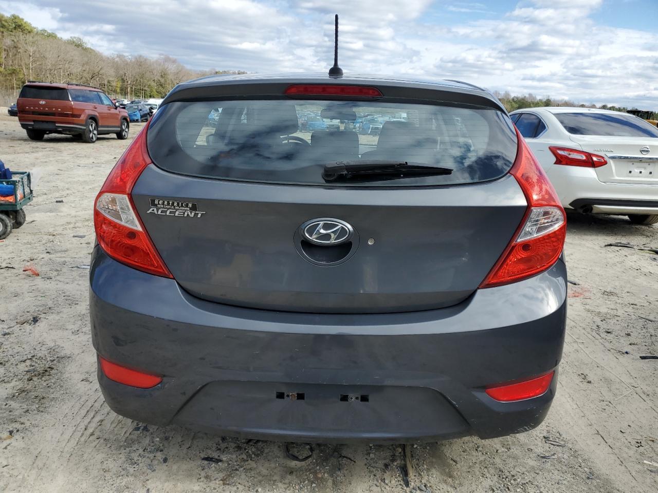 2012 HYUNDAI ACCENT GLS - Фото 6